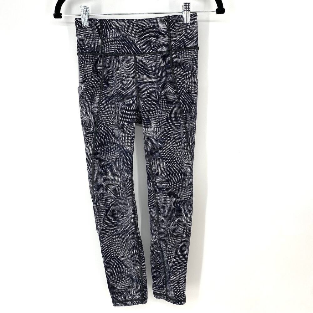 Lululemon Time To Sweat Crop 23" Velocity Mesh Island Mist Black Women's Size 4